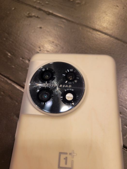 Обміняю Oneplus 11 5g