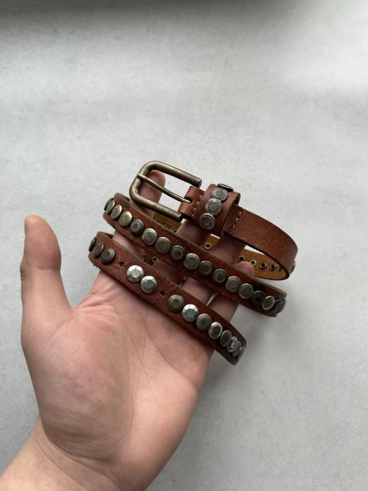 Кожаный ремень с заклепками в стиле Y2K женский made in Italy