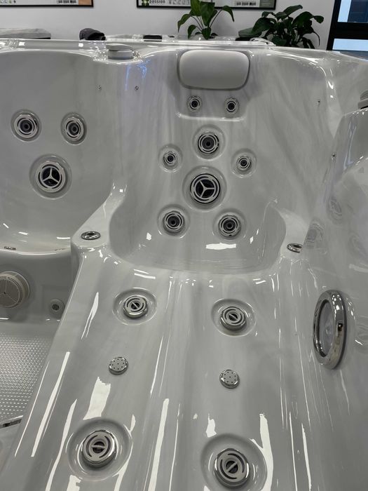 Całoroczne Jacuzzi Ogrodowe dla 5 osób Dynasty - Holenderska Marka