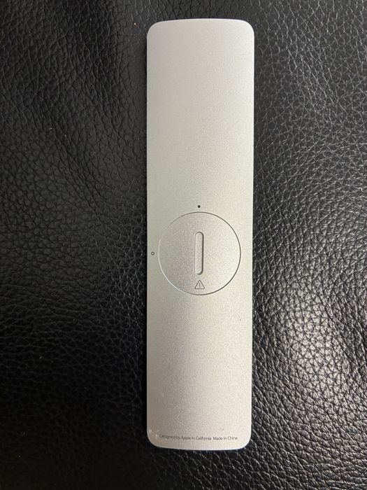 Pilot AppleTv srebrny