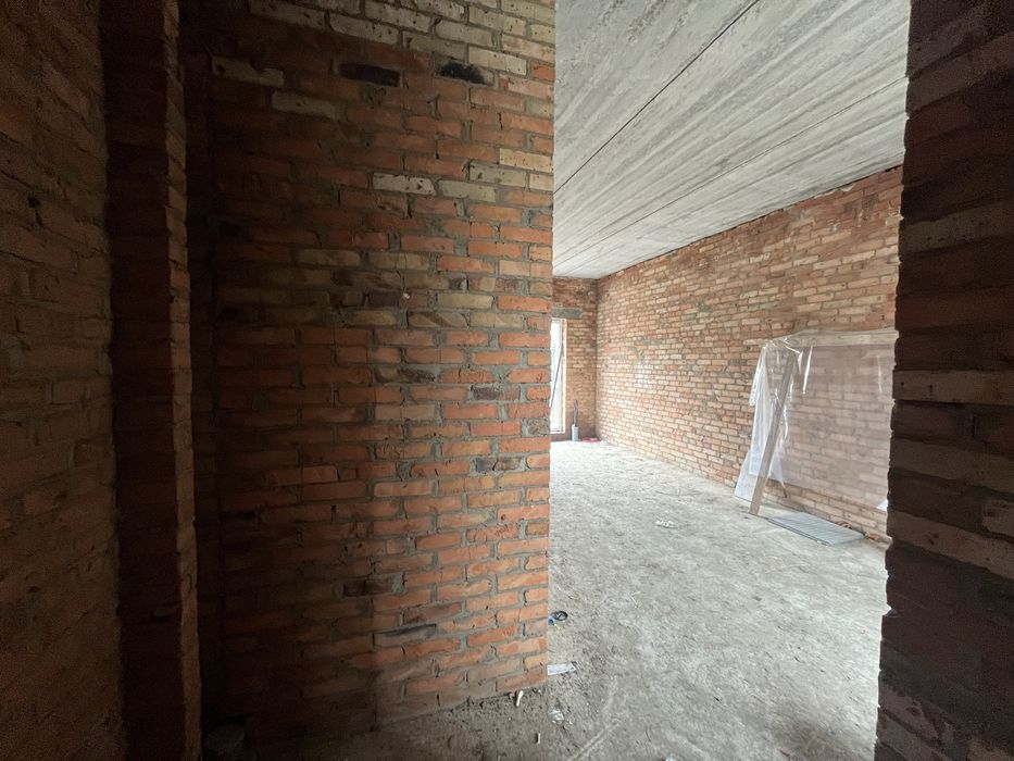 Продаж 2 поверхового таунхаусу.