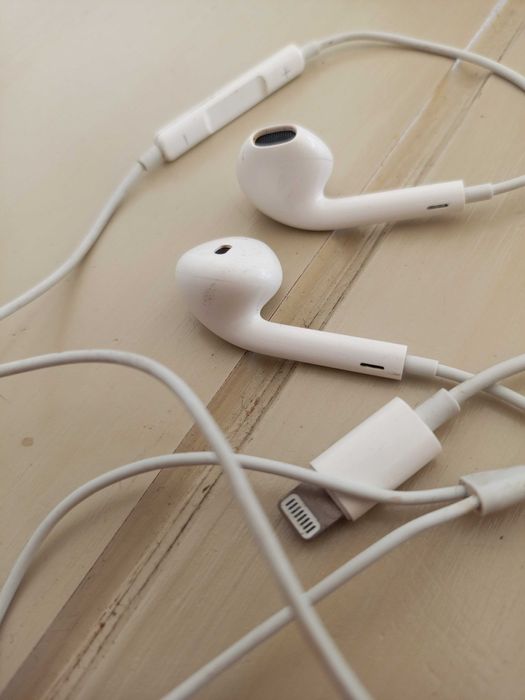 Наушники AirPods проводні Lightning