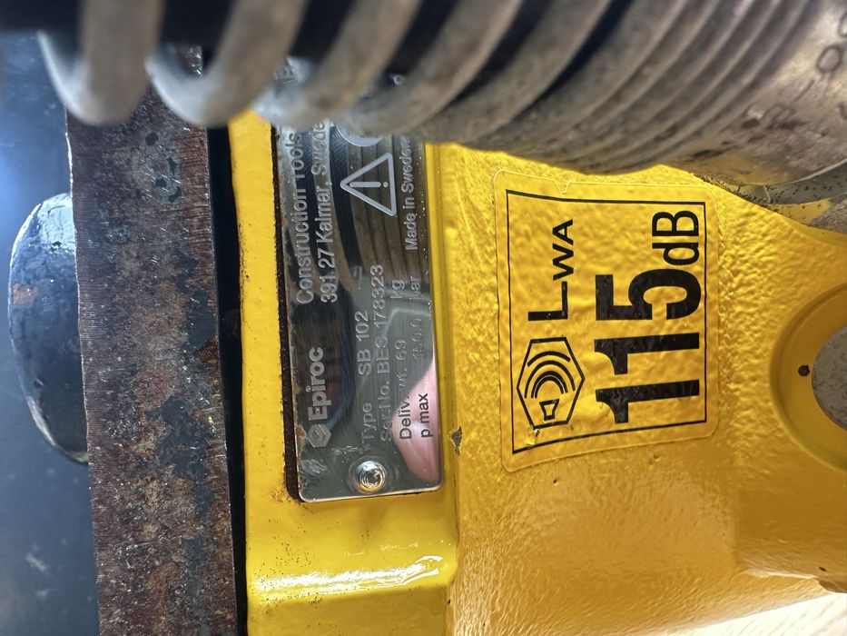 Гідромолот Epiroc SB 102 Atlas Copco SB 102 гидромолот