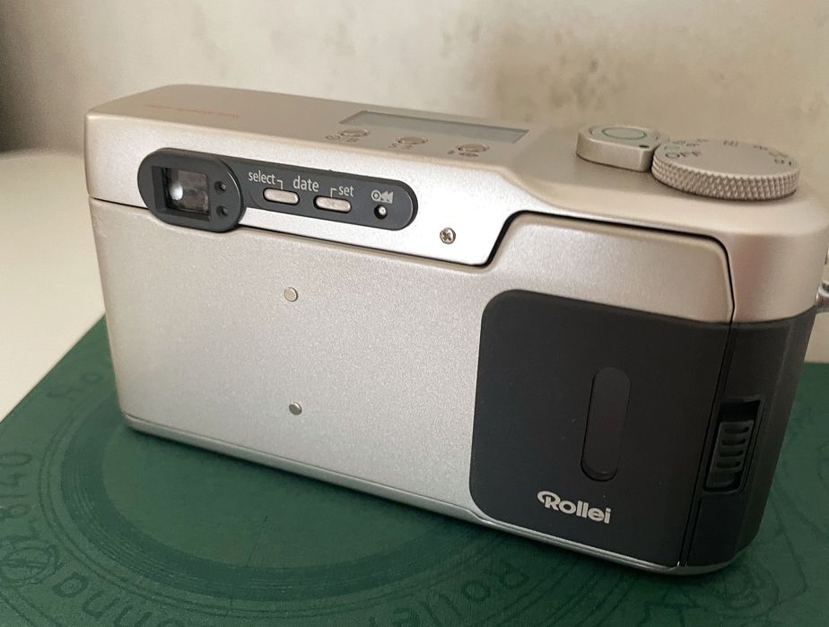 Плівковий фотоапарат Rollei AFM 35