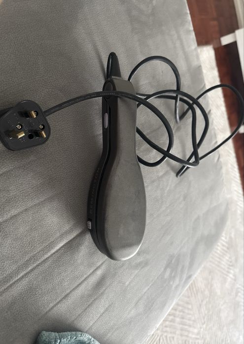 Prancha para fazer Ondulaçao cinza e preta, Marca REMINGNTON