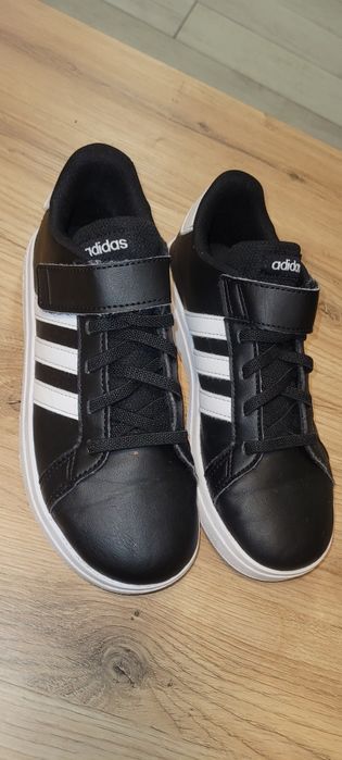 Buty dziecięce Adidasa