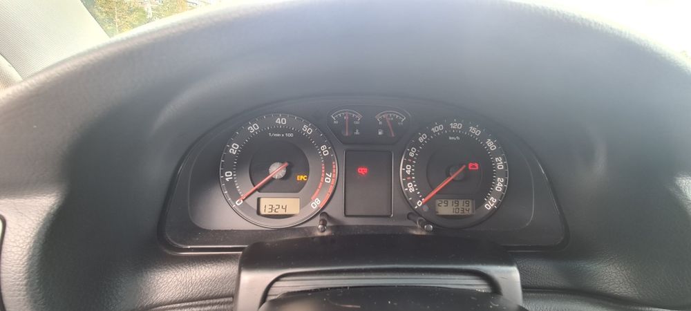 Продам автомобіль Skoda superb!!!