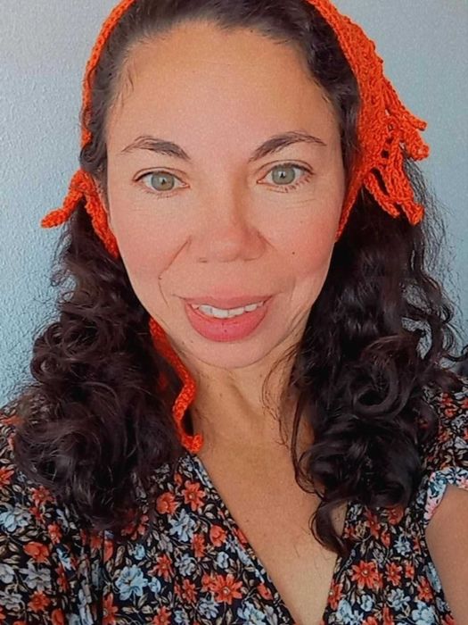 Bandana de crochet feito à mão