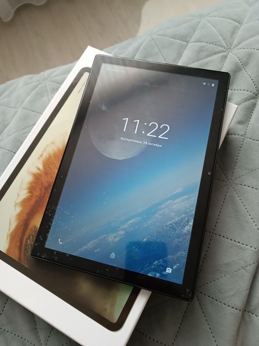 продам большой планшет samsung