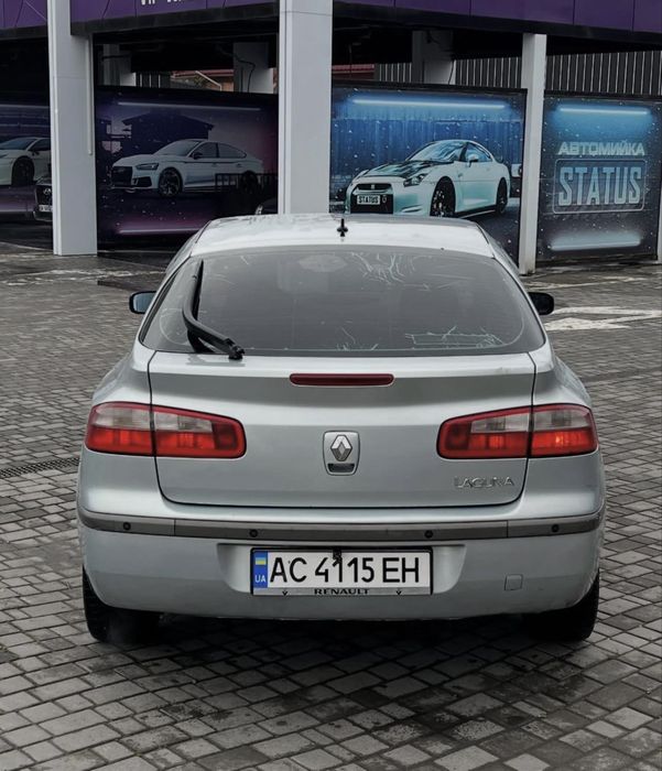2003 рік 2.0 бенз рено лагуна