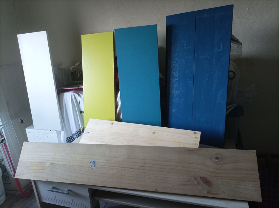 Prateleiras em Madeira