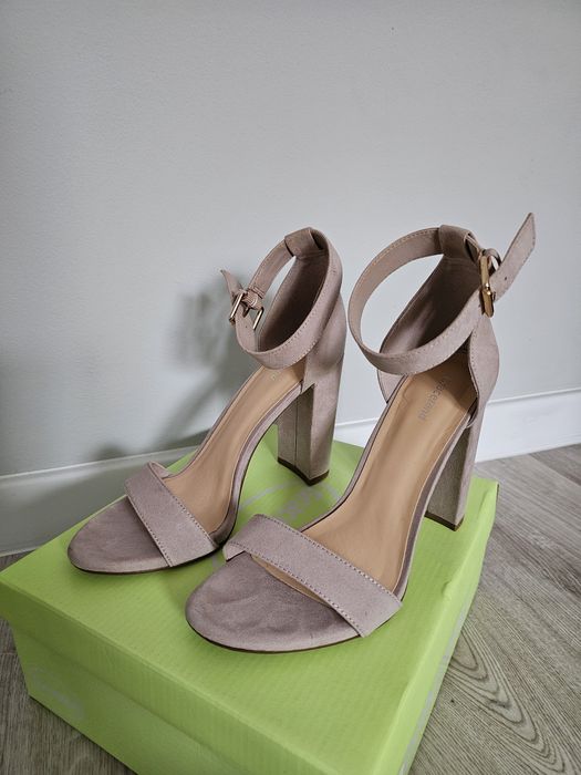 Sandałki Deichmann Graceland różowe na obcasie sandały