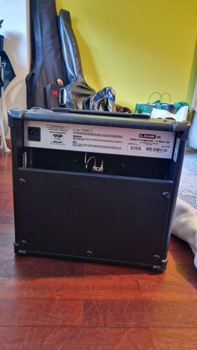 Amplificador Line 6 Spider IV 15W