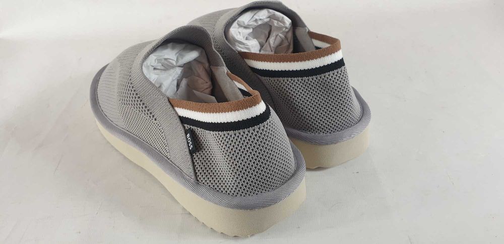 pantofle kapcie domowe   HUGO boss  44