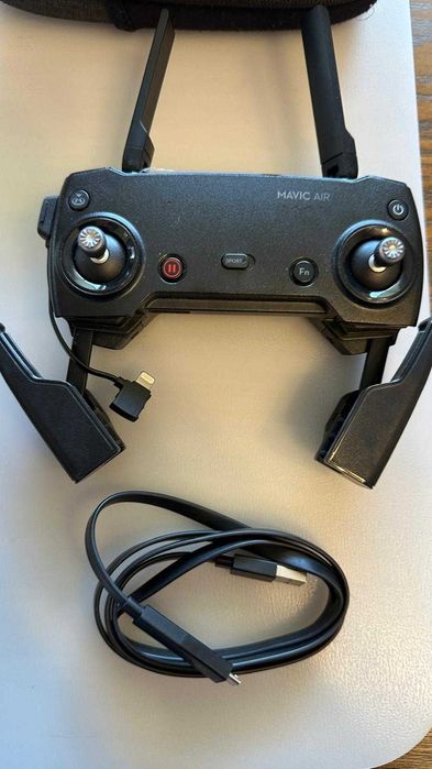 DJI Mavic AIR – Like New!64175833172994122