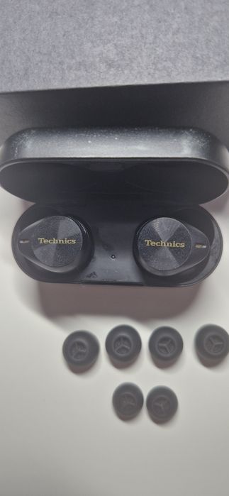 Technics EAZ 80 earbuds