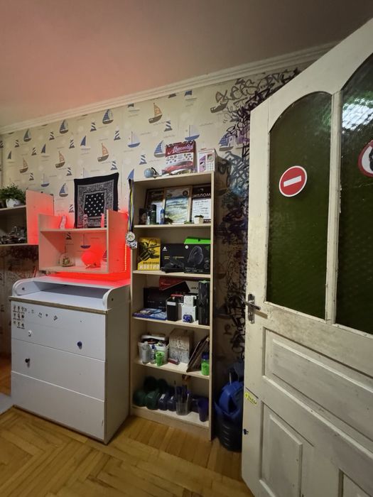 Продам 3-х кімнатну чешку