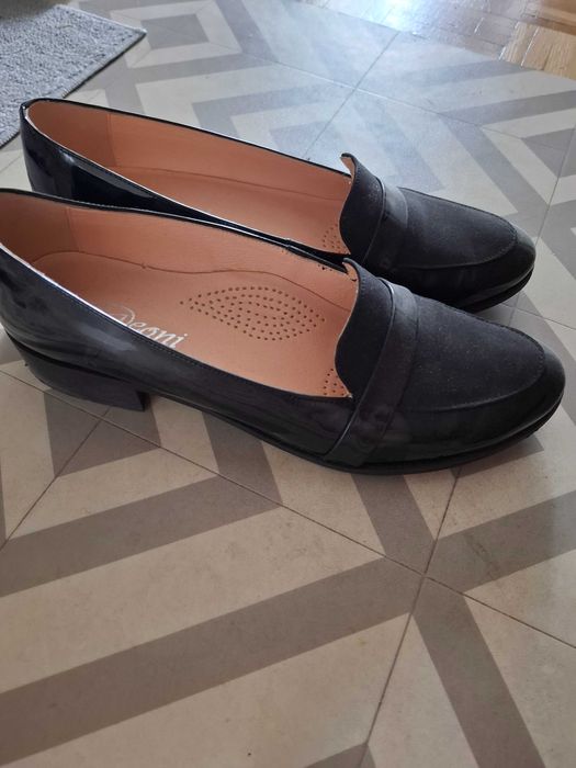 Buty skóra lakier damskie czarne 40