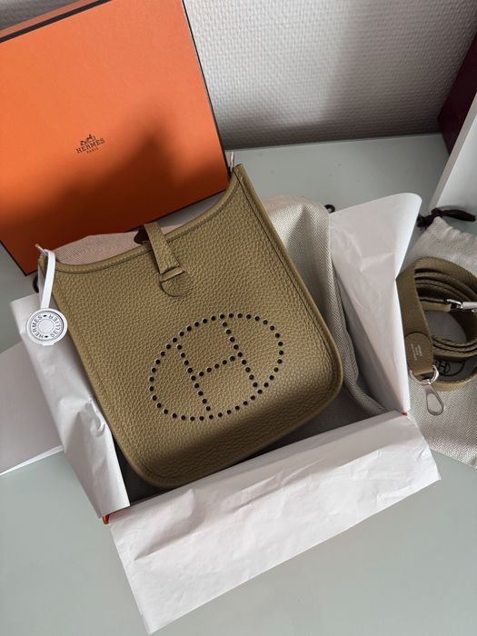 Сумка Hermes Evelyne 16