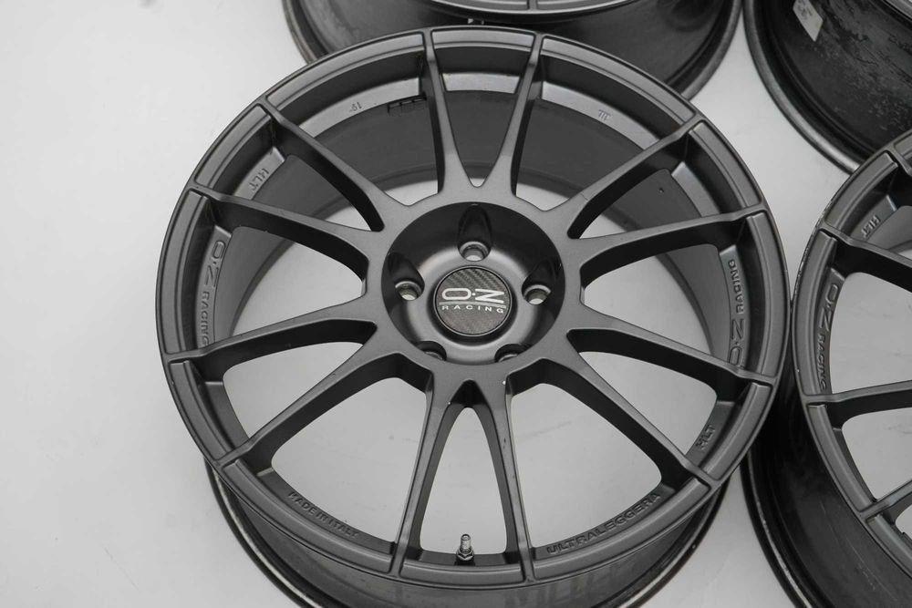 Alufelgi Felgi OZ Racing Ultraleggera 5x120 R19 BMW