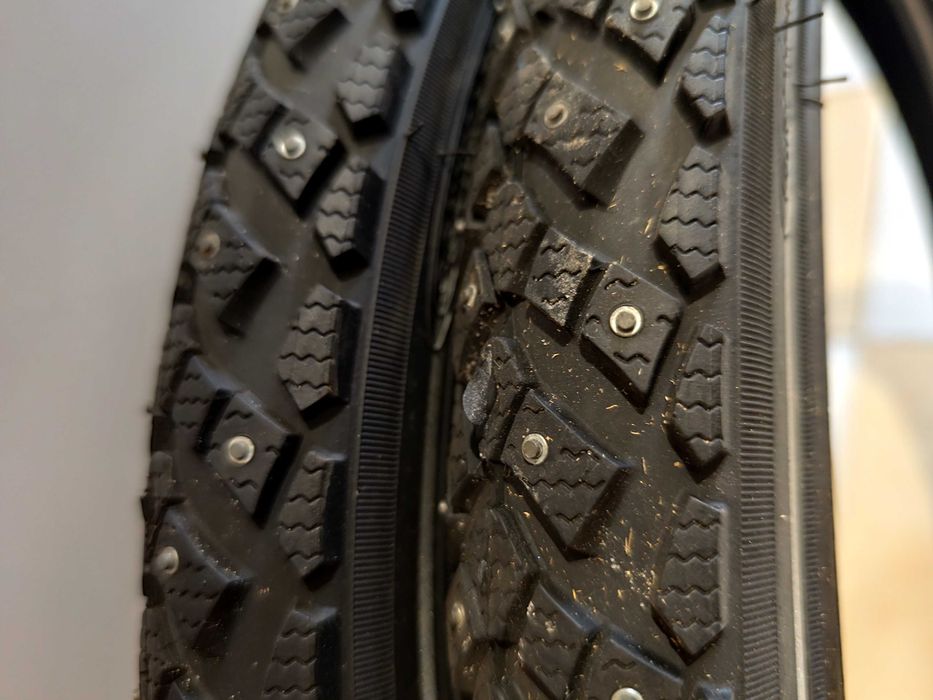 Велопокрышка зимняя велорезина покрышки велосипедные 24x1.75 Schwalbe