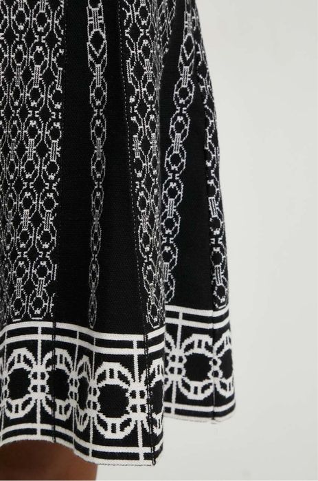 Sukienka dzianinowa Answear Lab