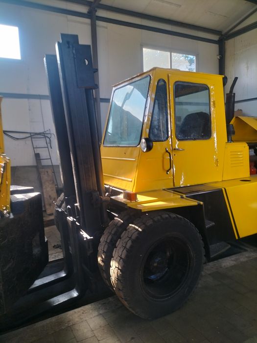 Львівський навантажувач дизельний двигун Д240(мтз80) вантажопідйо 5т