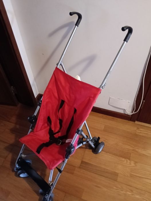 Carrinho de passeio de criança