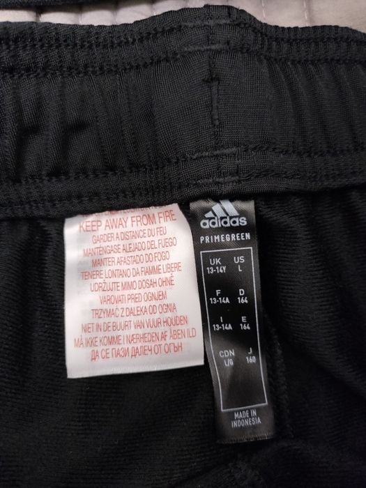 Костюм adidas 13-14 років.