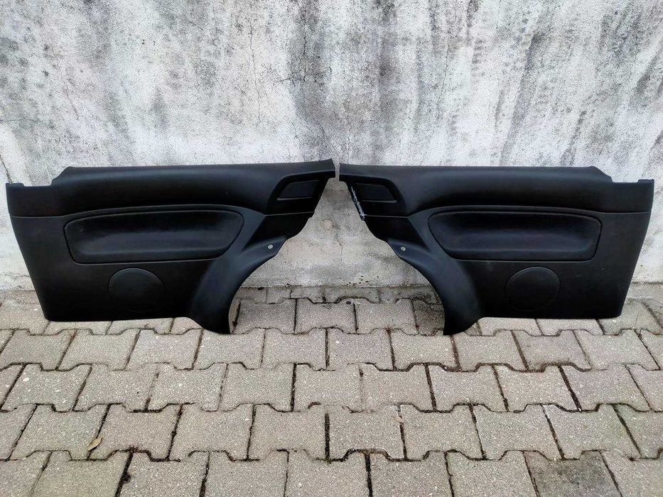 Porta lado direito + Porta Bagageira Golf IV 1900 TDI - IMPECAVEL