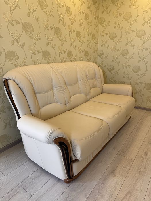 Продам диван і  2 крісла - шкіра