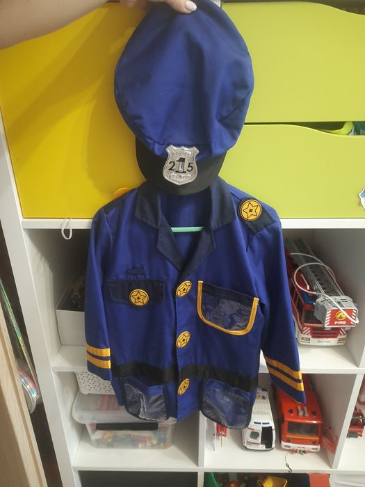 Stroj policjanta r  116/122