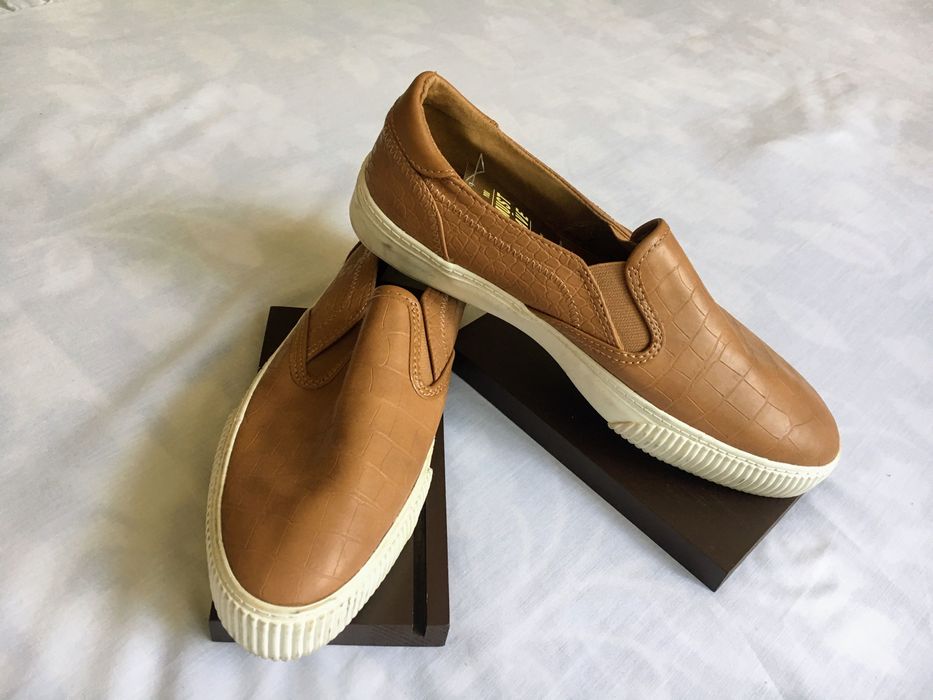 Слипоны новые Bershka 38 р.
