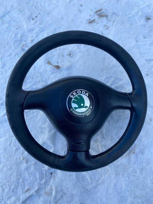Руль 3-спицевий кермо баранка Skoda Octavia Tour Шкода Тур