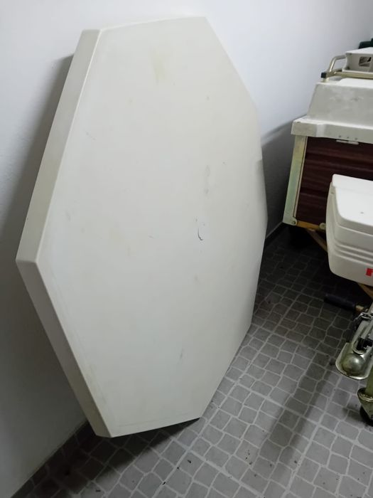 Mesa de jardim com 4 cadeiras. - Vender Rápido