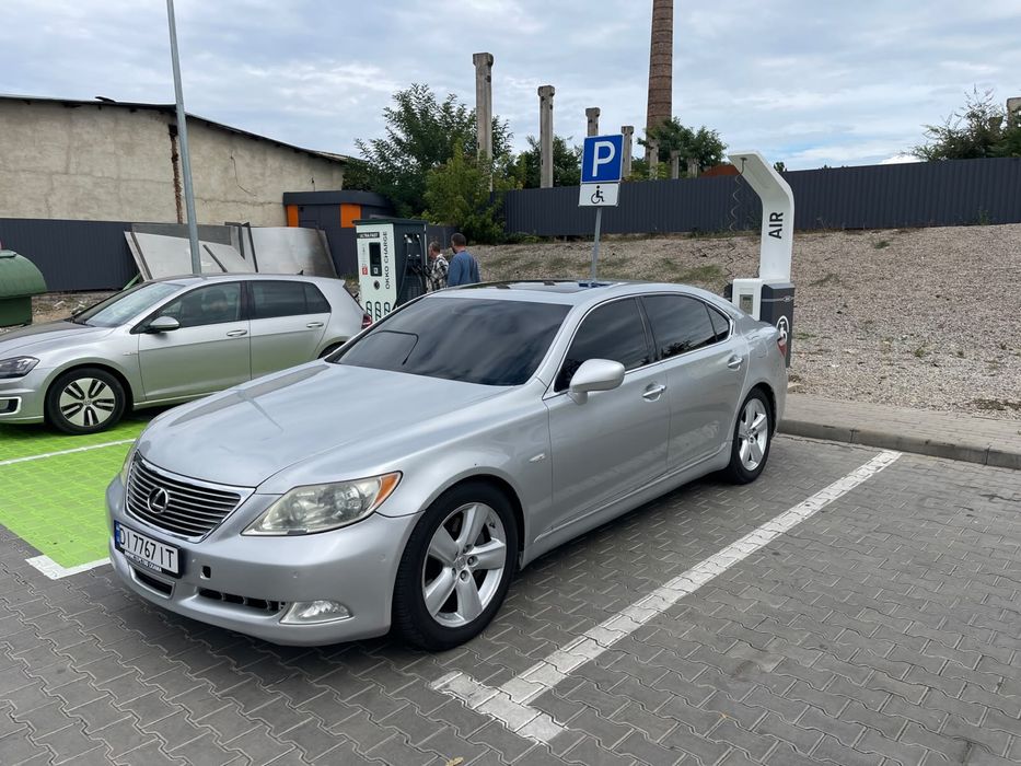 Lexus LS 460, 2007