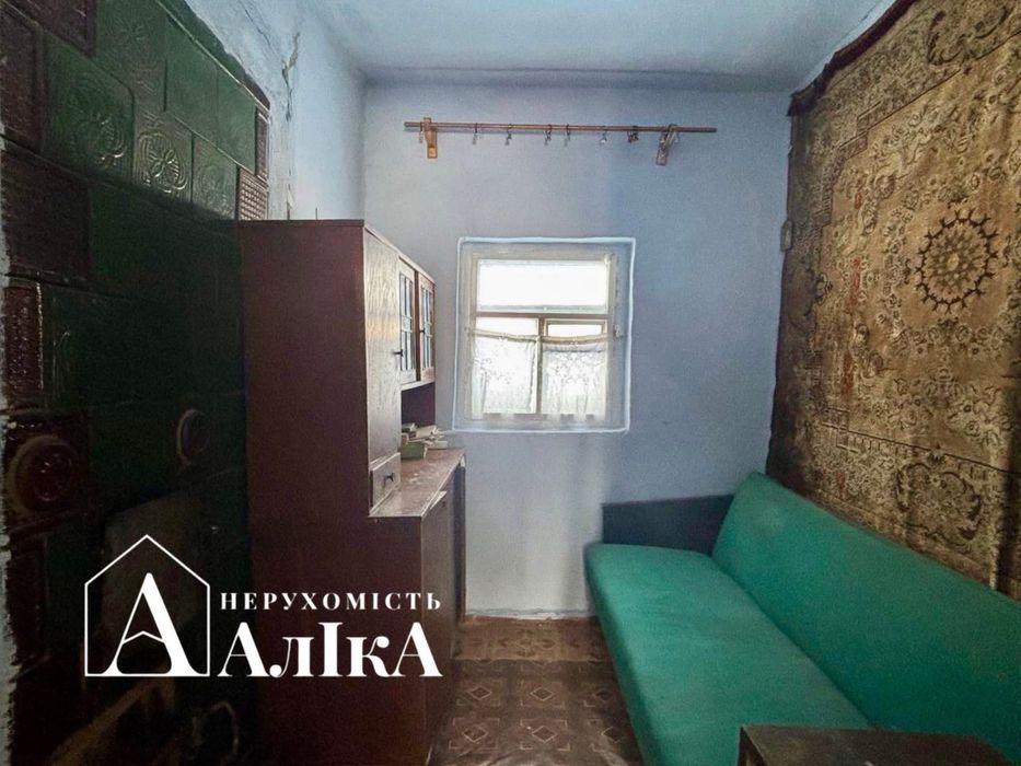 Продам невеликий будинок