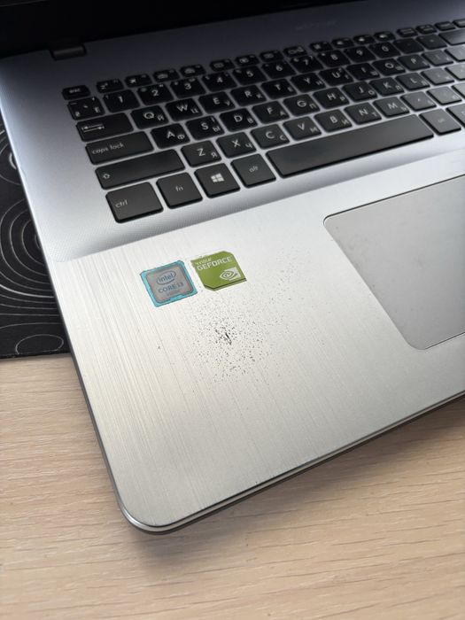 Ноутбук asus vivobook 17