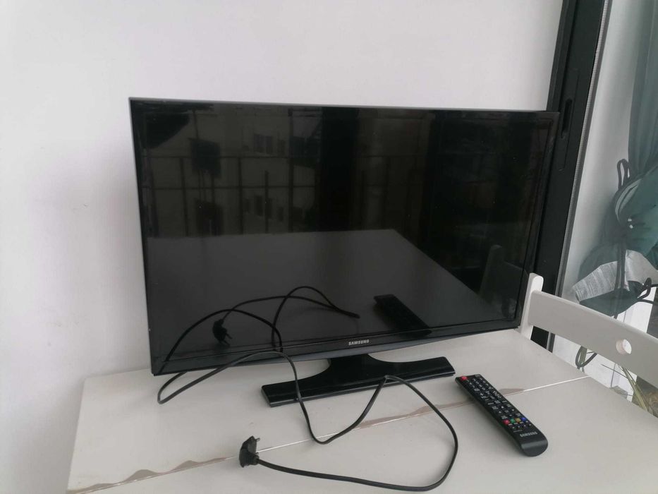 TV 28'' Samsung UE28J4100AW