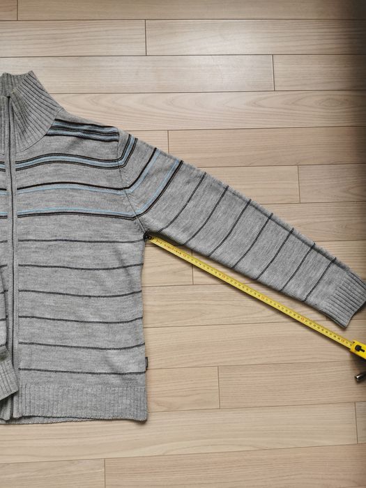 Sweter marki Volcano XL