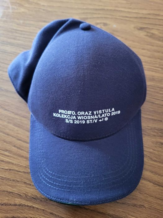 Nowa czapka z daszkiem w kolekcji Vistula-Prosto Unikat!