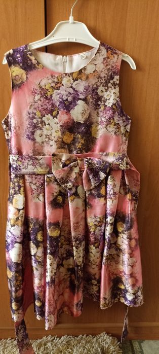 Святкове плаття для дівчинки