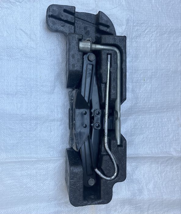 Органайзер набор домкрат/VW/Шкода/Форд/Опель/Рено/Хюндай/Кіа