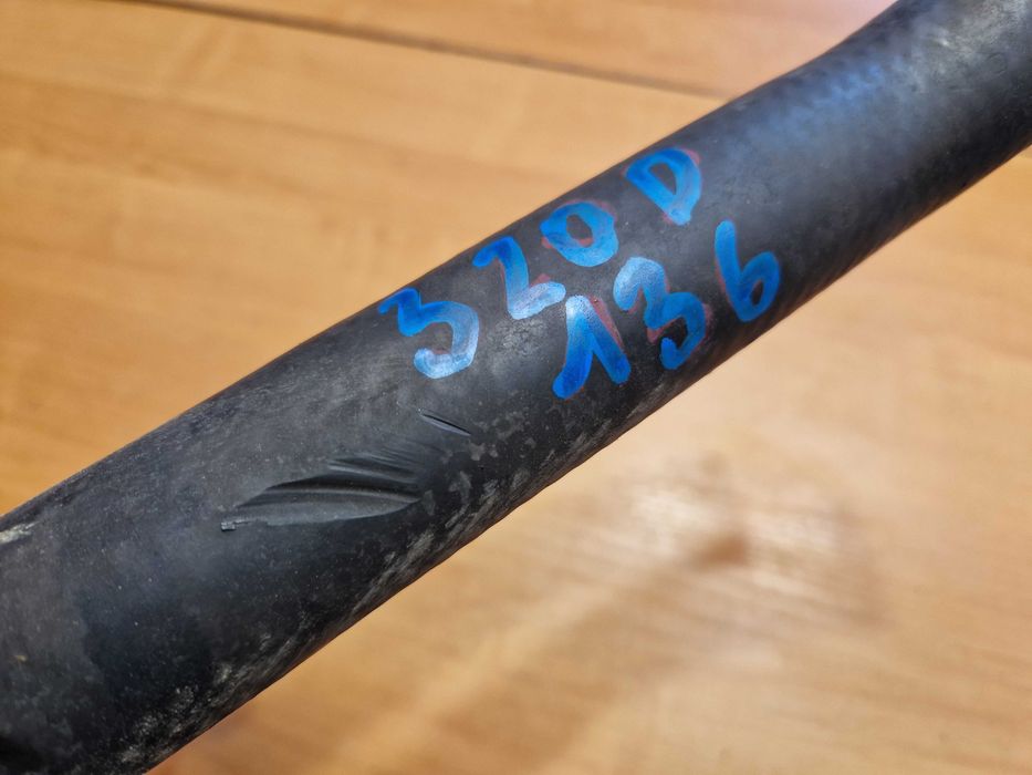 BMW 3 E46 320D 136km Przewód Górny Chłodnicy Wąż Wody