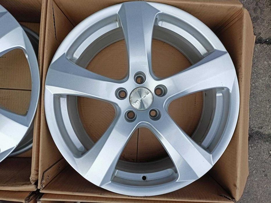 Felgi 18cali Volvo C70 S60 S90 V50 V60 Land Rover Range Rover nr8149