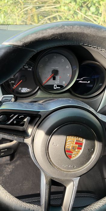 Porche macan S комфортная и не дорого