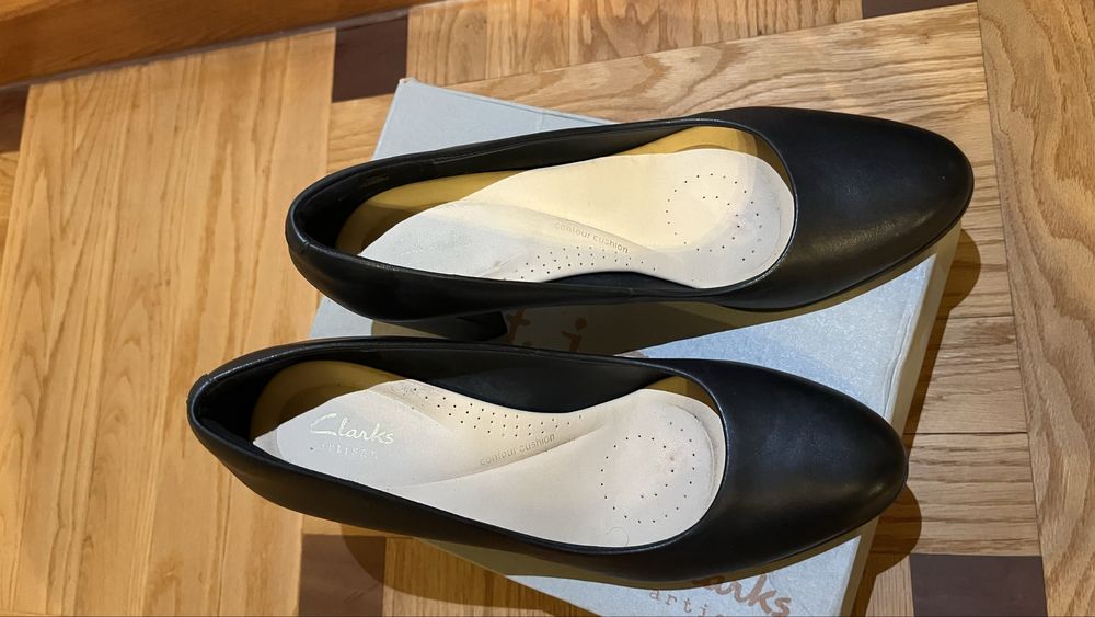 Czółenka czarne skórzane