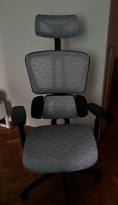 Fotel biurowy ergonomiczny jak nowy *Krakow*