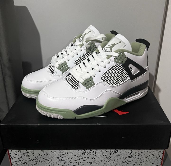 Buty jordan 4 seafoam z pudełkiem