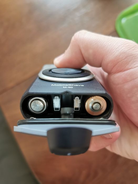 Продам електриктро бритву шейвер braun m90